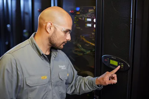 APC Start-up Service 5X8 f/ In Row ACRD Half Rack 10KW