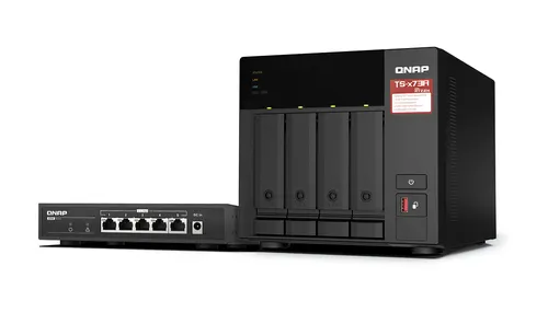 QNAP TS-473A + QSW-1105-5T Bundle Pack NAS Tower Ryzen Embedded V1500B 8 GB DDR4 0 TB QNAP Turbo System Czarny