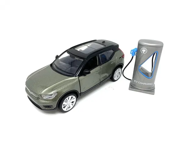 Auto MSZ 1/32 Volvo XC40 światło i dźwięk