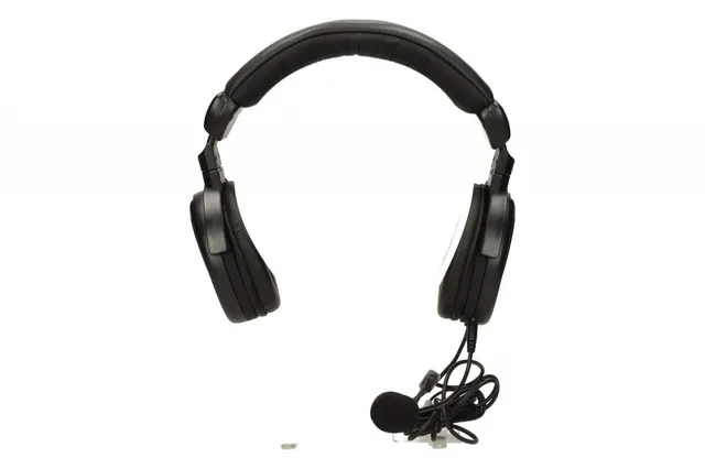 Słuchawki z mikrofonem Modecom MC-828 STRIKER Gaming czarne