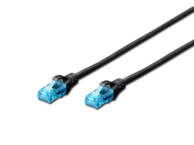 Patchcord DIGITUS UTP kat. 5e 2m PVC czarny