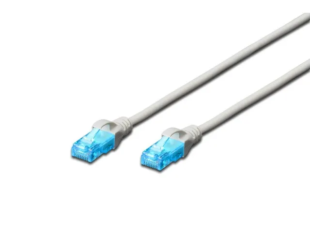 Patchcord DIGITUS UTP kat. 5e 1,5m PVC szary
