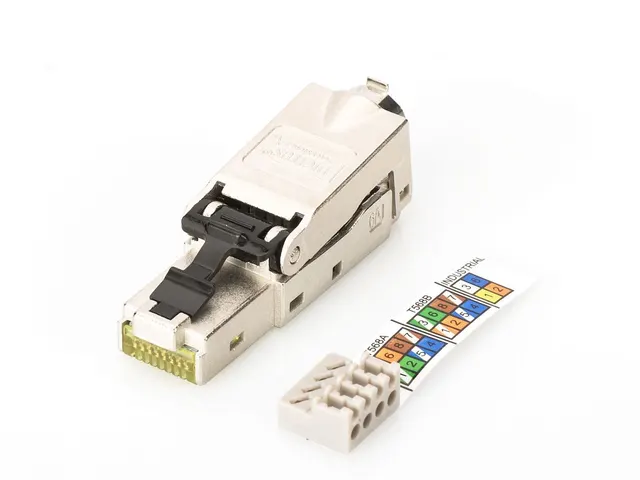 Wtyk RJ45 kat. 6A DIGITUS (8P8C) T568A/B 10GbE ekran., beznarzędziowy