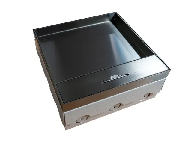 Box podłogowy 12M - puszka podłogowa 12-modułowa do montażu gniazd standardu 22 5x45 mm (45x45 mm) montaż kątowy
