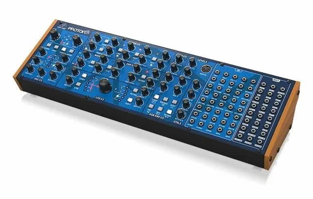 Behringer PROTON - Syntezator analogowy