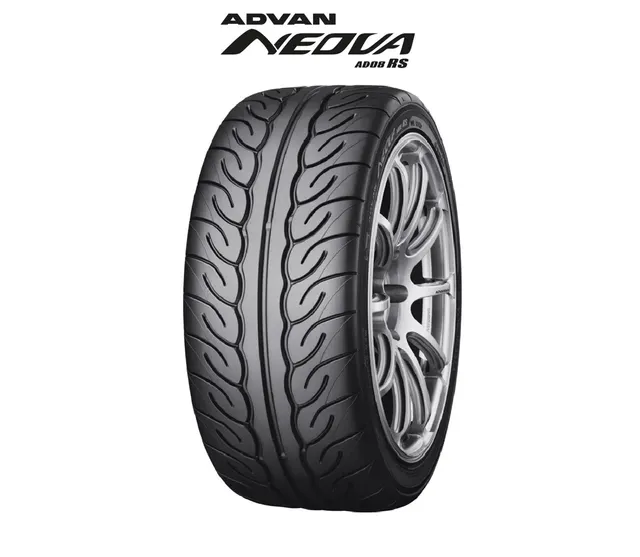 Opona 225/45 R16 89W Yokohama AD08RS Etykieta: D-B-B-70 dB
