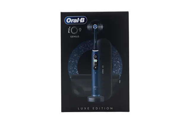 Braun Oral-B iO Series 9 Sapphire Blue Luxe Edition