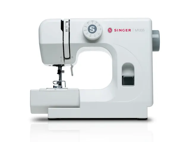 Maszyna do szycia Singer M1005