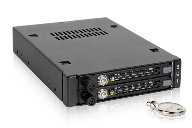 We-Ra. IcyDock z miejscem na 2 dyski: 2x6 3cm SATAI-III/SAS HDD&SSD w kolorze 1x3 5 Metal