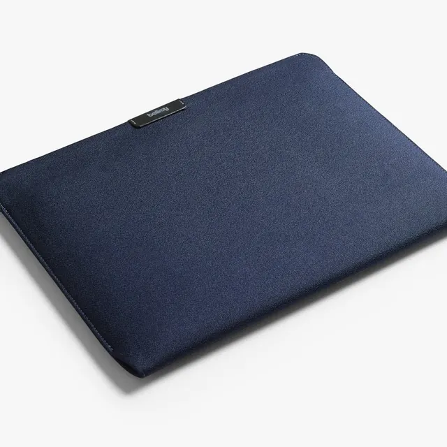 Bellroy Laptop Sleeve 16 - etui na laptop 16 (navy)
