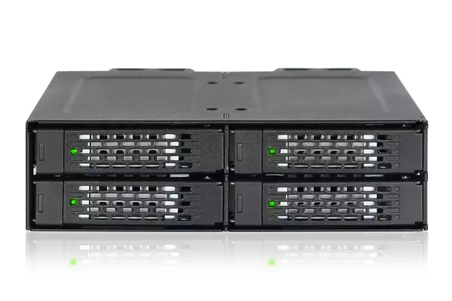 Płyta montażowa IcyDock 4x6.3cm SATAI-III w 1x5.25 HDD/SSD bk