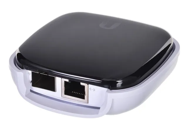 Ubiquiti UF-AE Media konwerter UFiber 1x SFP 1x R