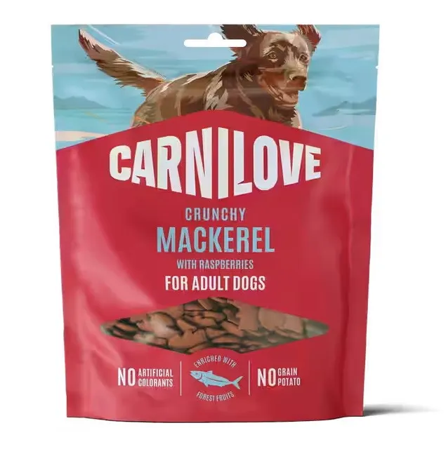 CARNILOVE Dog CRUNCHY Snack Mackerel with Raspberries 200 g