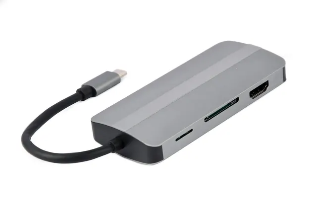 GEMBIRD MULTI ADAPTER USB TYP-C 8W1 (HUB3.1 + HDMI + VGA + PD + CZYTNIK KART + DŹWIĘK STEREO) SZARY