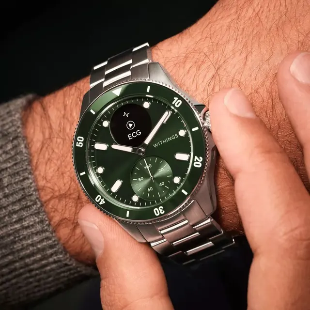 Zegarek Withings Scanwatch Nova - zegarek z funkcją EKG pomiarem pulsu SPO2 i temperatury oraz mierzeniem aktywności fizycznej i snu (42mm green)