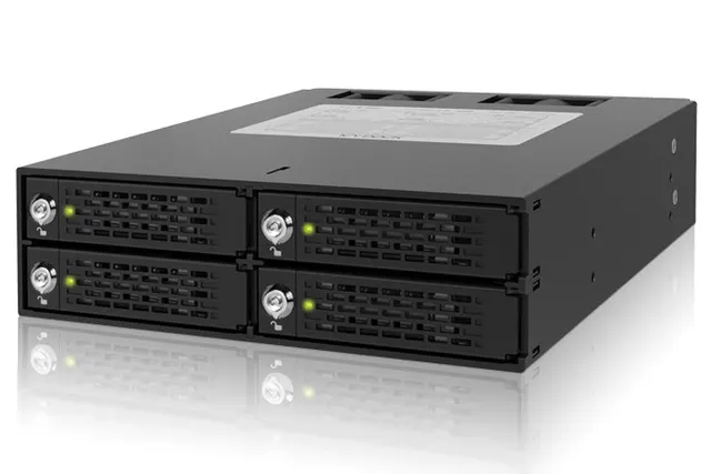 Płyta montażowa IcyDock 4x6 3cm SATAI-III/SAS w 1x5 25 HDD/SSD