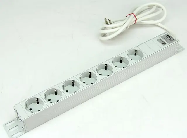 Rittal DK7240.210 Biały 7 x gniazdo sieciowe 250 V 2 m
