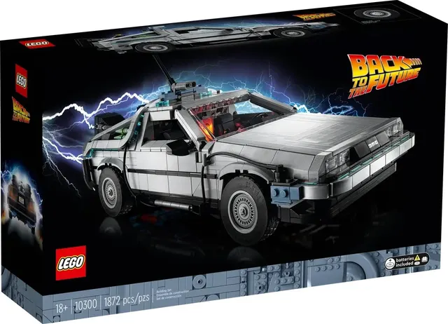 LEGO Creator Expert 10300 - Wehikuł czasu z „Powrotu do przyszłości”