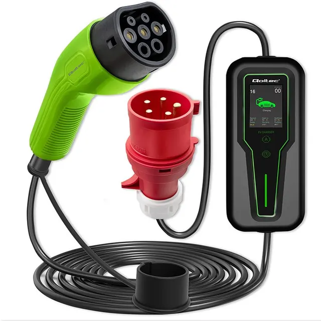 Qoltec 52467 Mobilna ładowarka do samochodu elektrycznego EV z regulacją 2w1 Typ2, 11kW, 3 Fazy, CEE 5 PIN, LCD, Przenośna, Wallbox, 5m