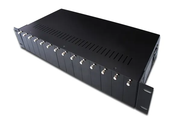 Digitus Obudowa do media konwerterów serii DN-82x1x DN-82x2x i DN-82x3x 14 slotów 2U
